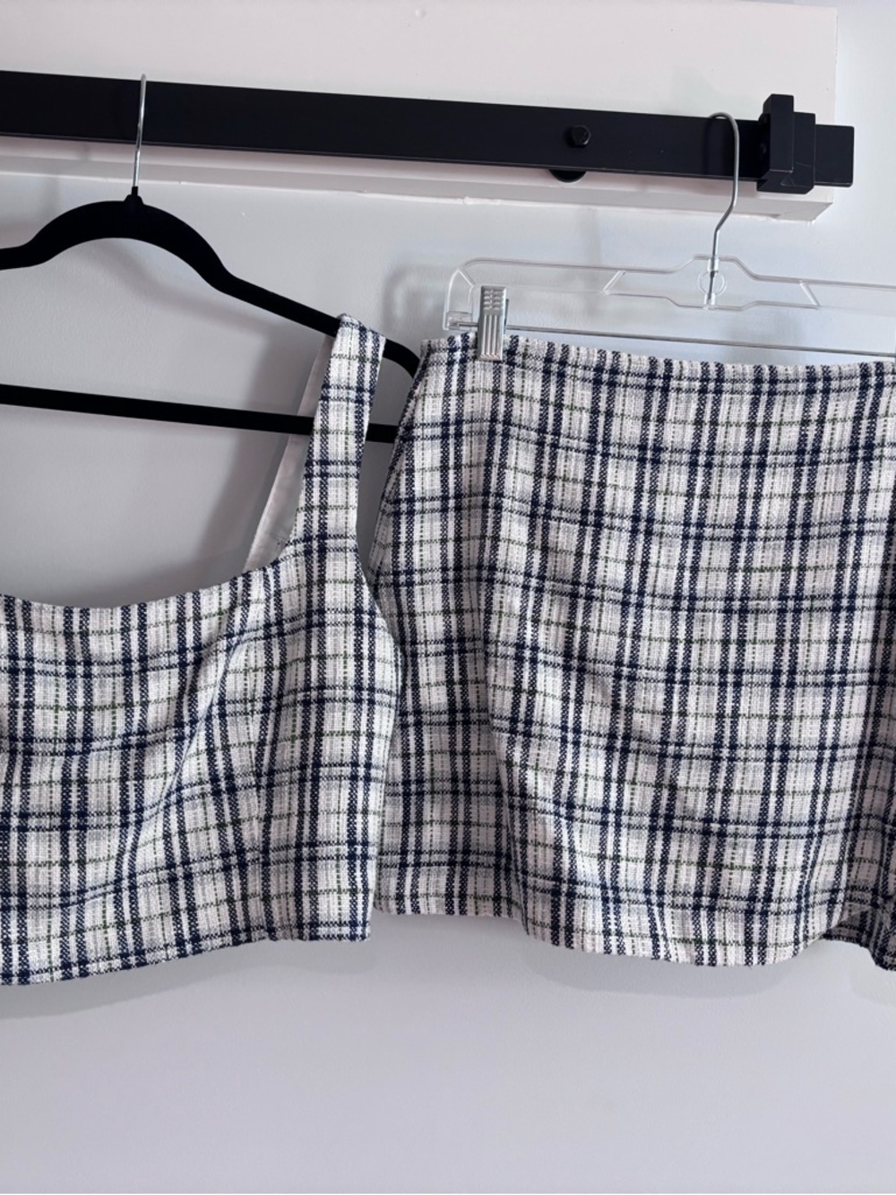 Abercrombie & Fitch Navy, White and Green Plaid Set - Picture 3 of 11